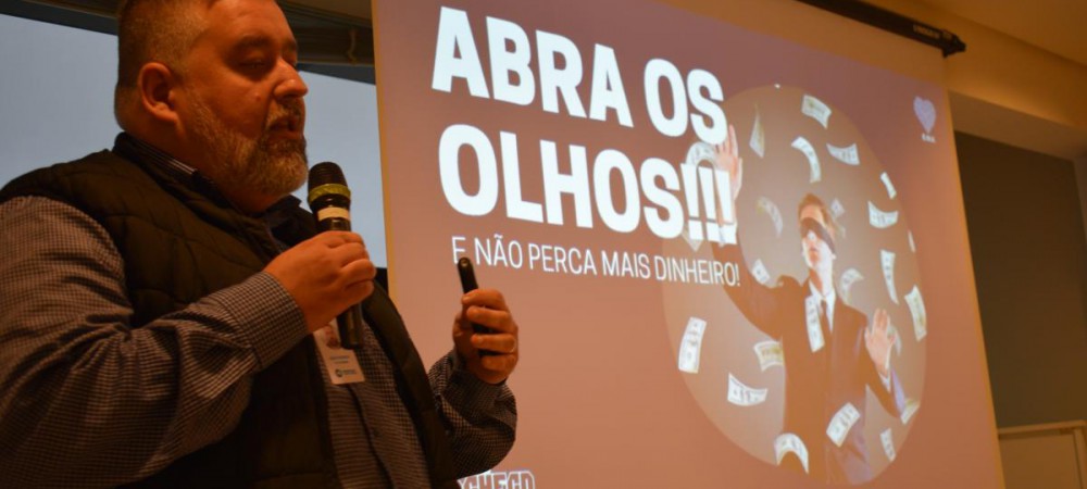 Aldo Pacheco traz as tendências em e-commerce para o varejo para o Sindilojas Caxias  